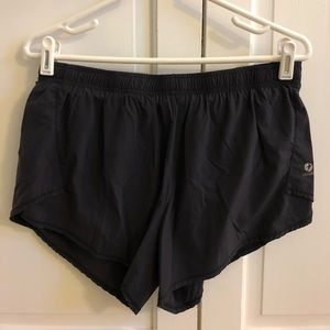 Women’s Oiselle Fly Out running short - size 8